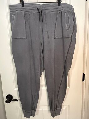 Old Navy Gray Women's Jogger Track Pants with Patch Pockets